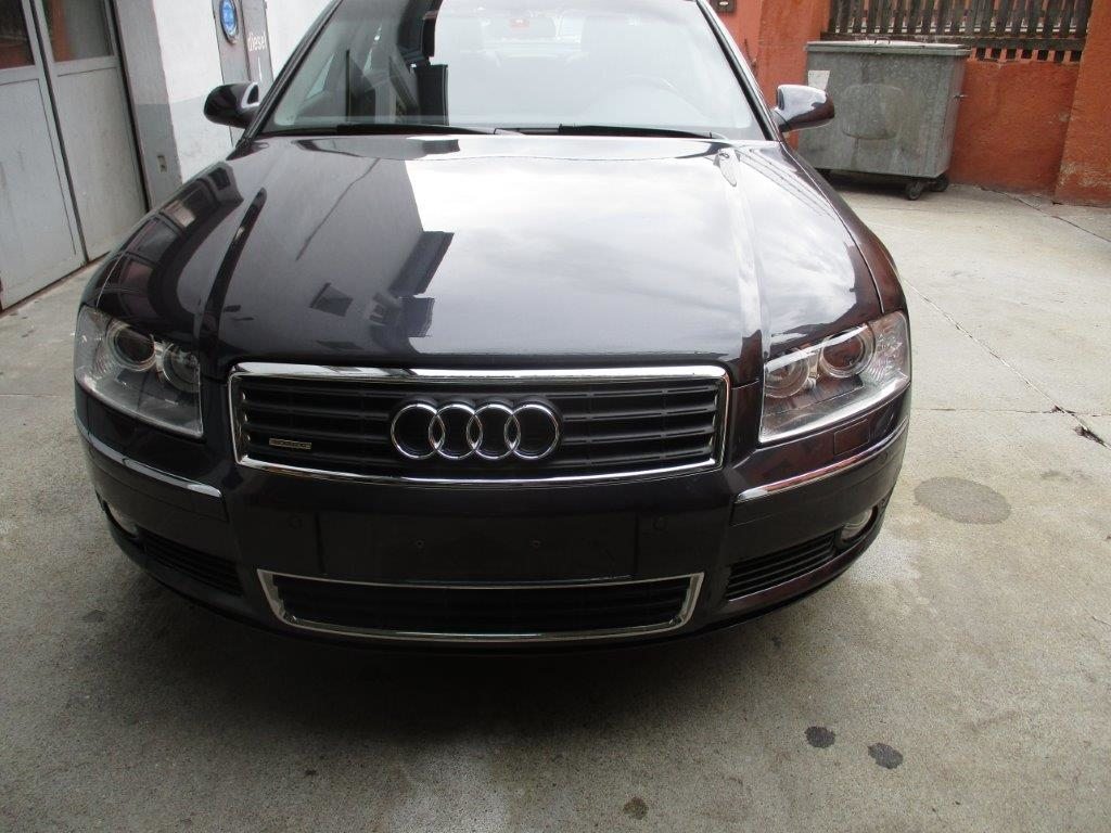 AUDI A8 4.2 V8 quattro, Petrol, Classic, Automatic - 2