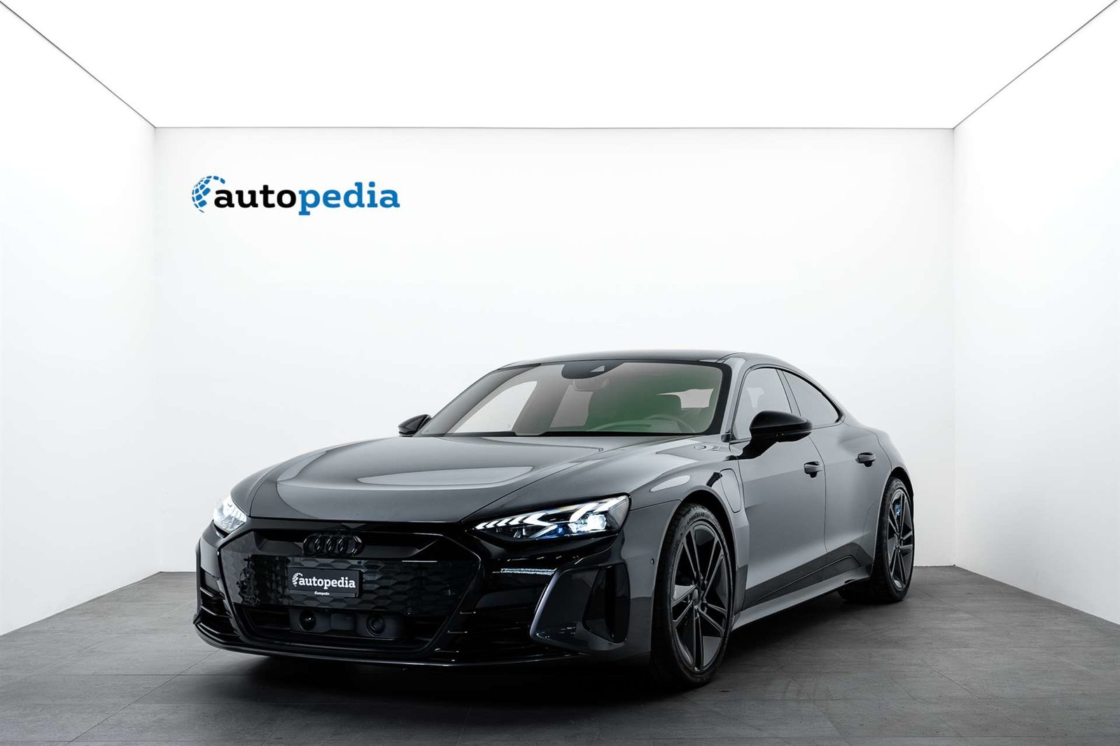 AUDI Audi RS e-tron GT