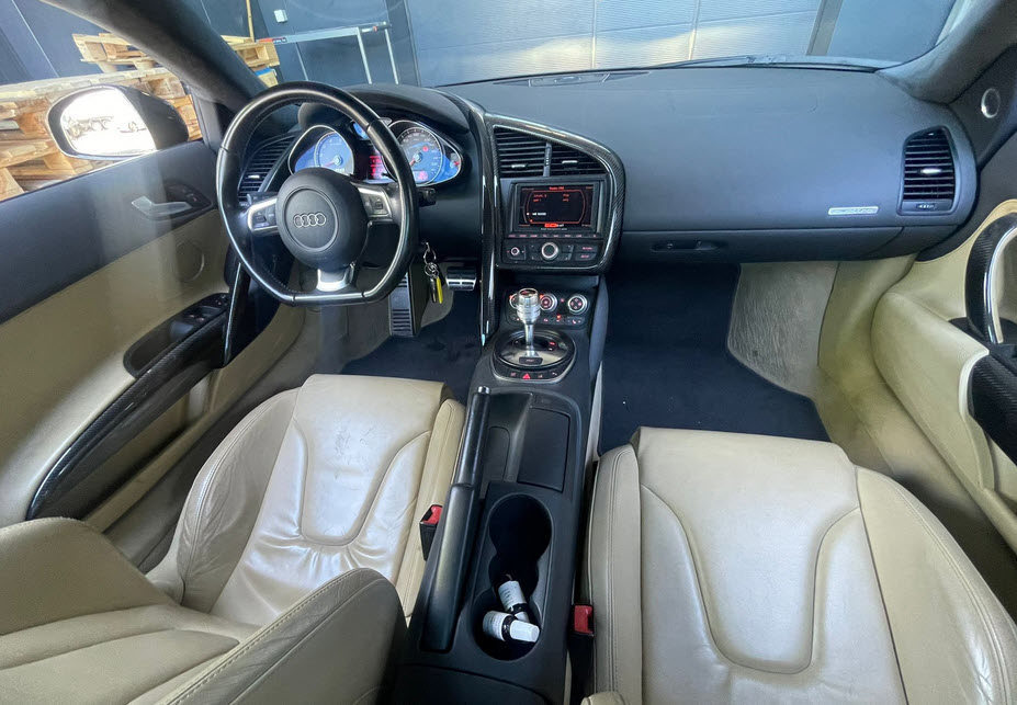 AUDI R8 Coupé 4.2, Petrol, Second hand / Used, Automatic - 6