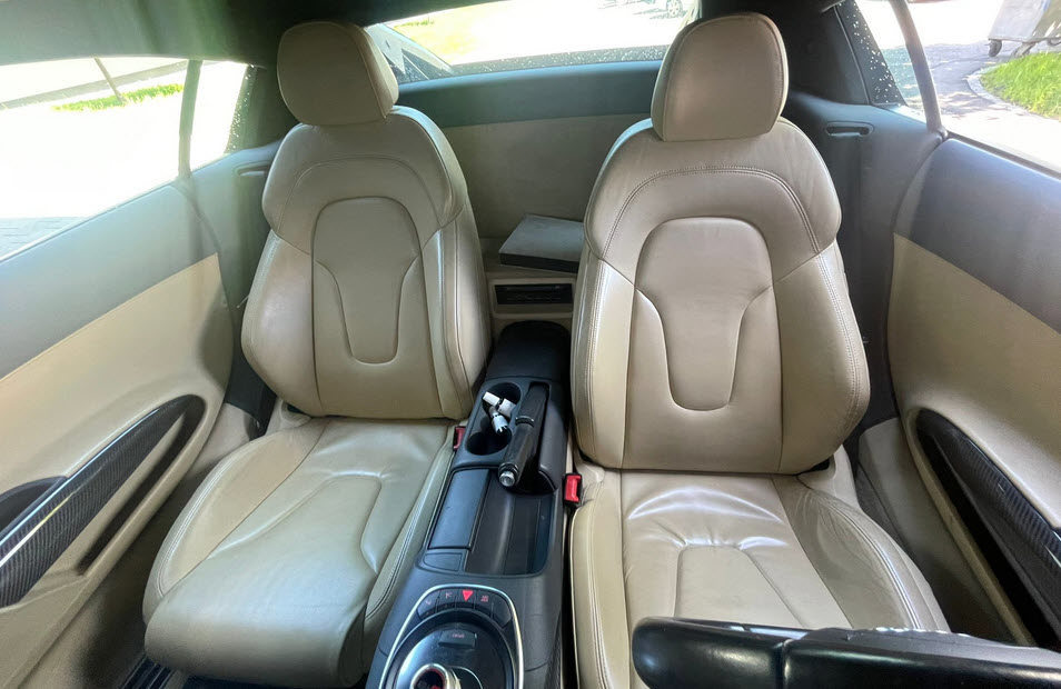 AUDI R8 Coupé 4.2, Petrol, Second hand / Used, Automatic - 7