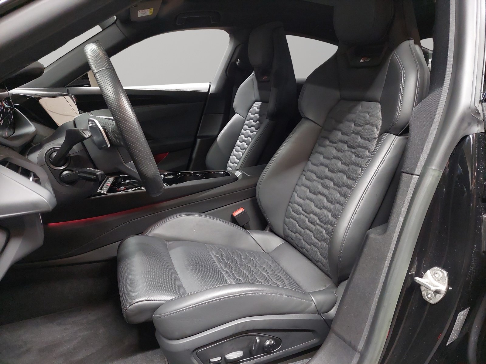 AUDI RS e-tron GT quattro, Électrique, Occasion / Utilisé, Automatique - 6