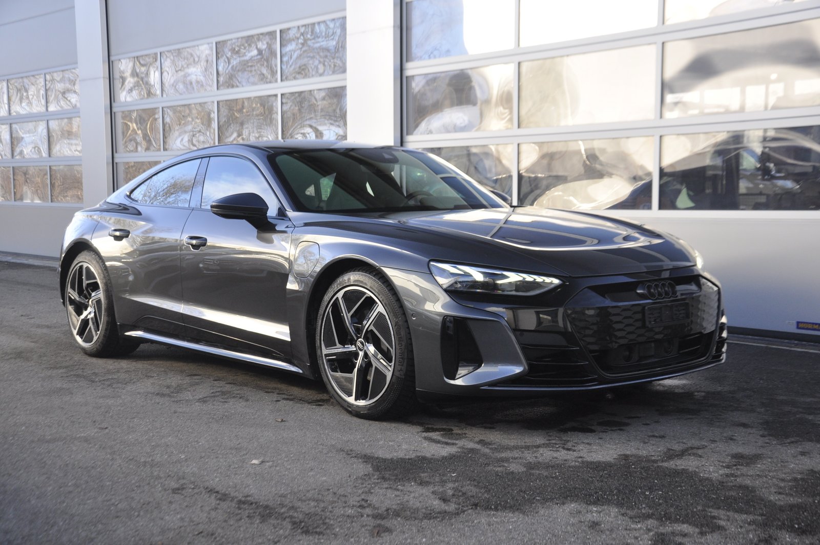 AUDI e-tron GT quattro