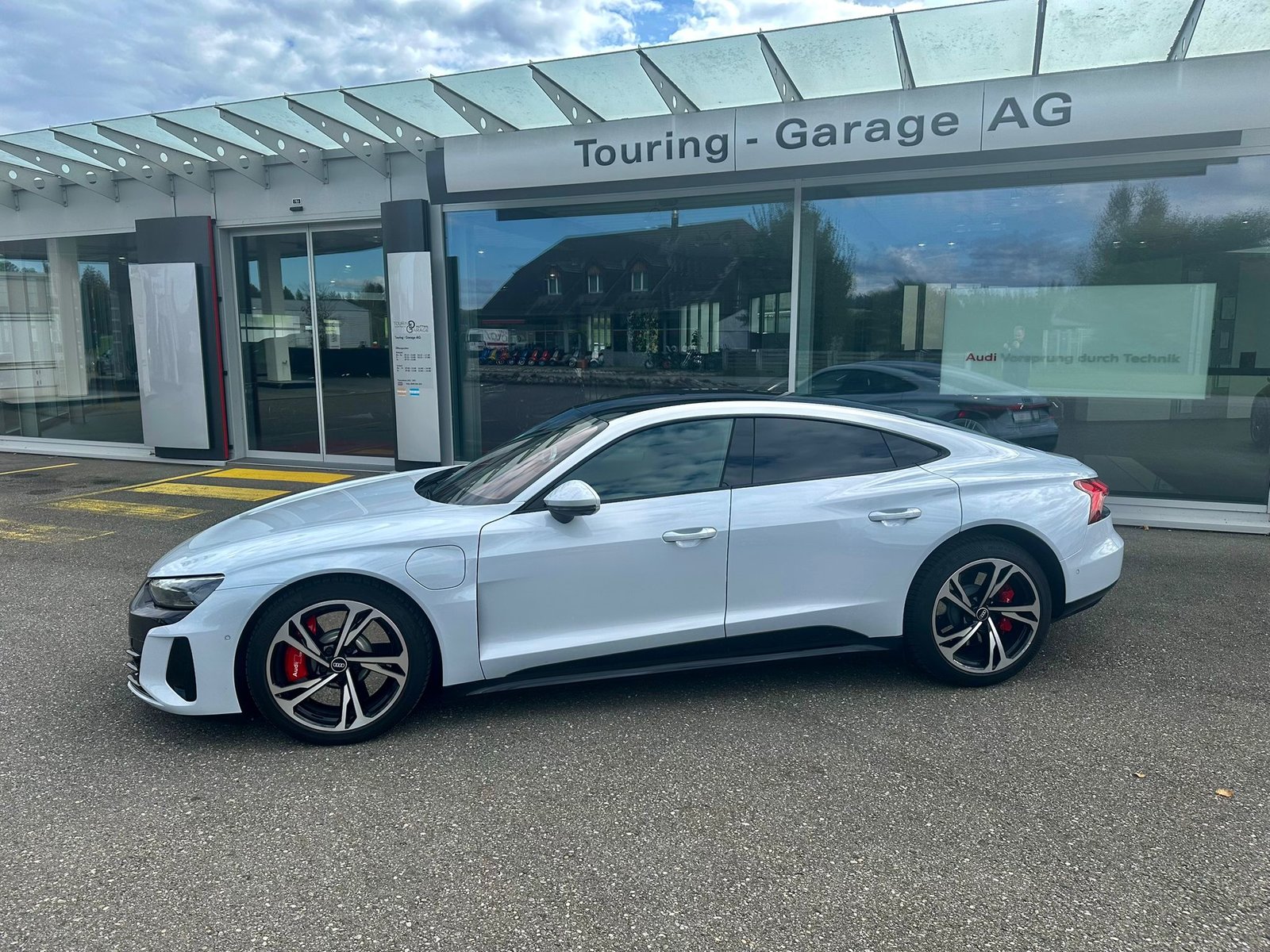 AUDI e-tron GT quattro, Électrique, Occasion / Utilisé, Automatique - 2