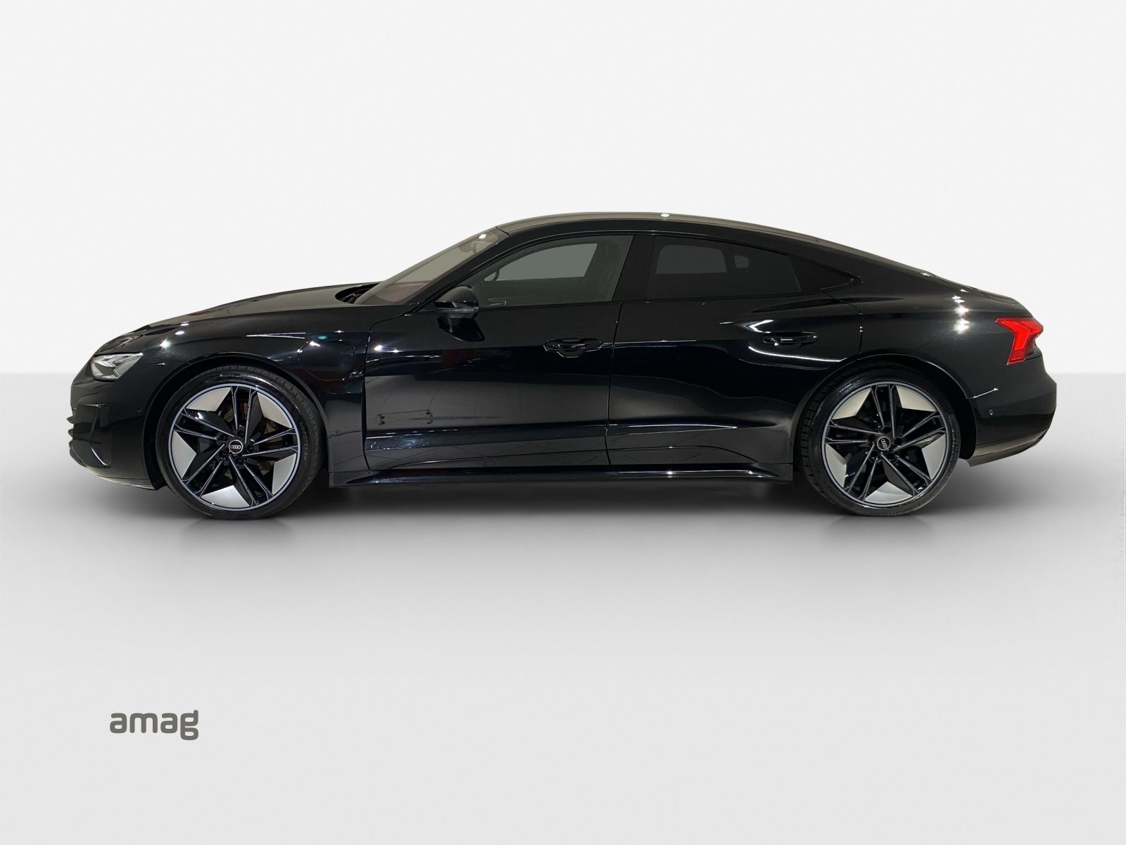 AUDI e-tron GT quattro, Electric, Second hand / Used, Automatic - 2