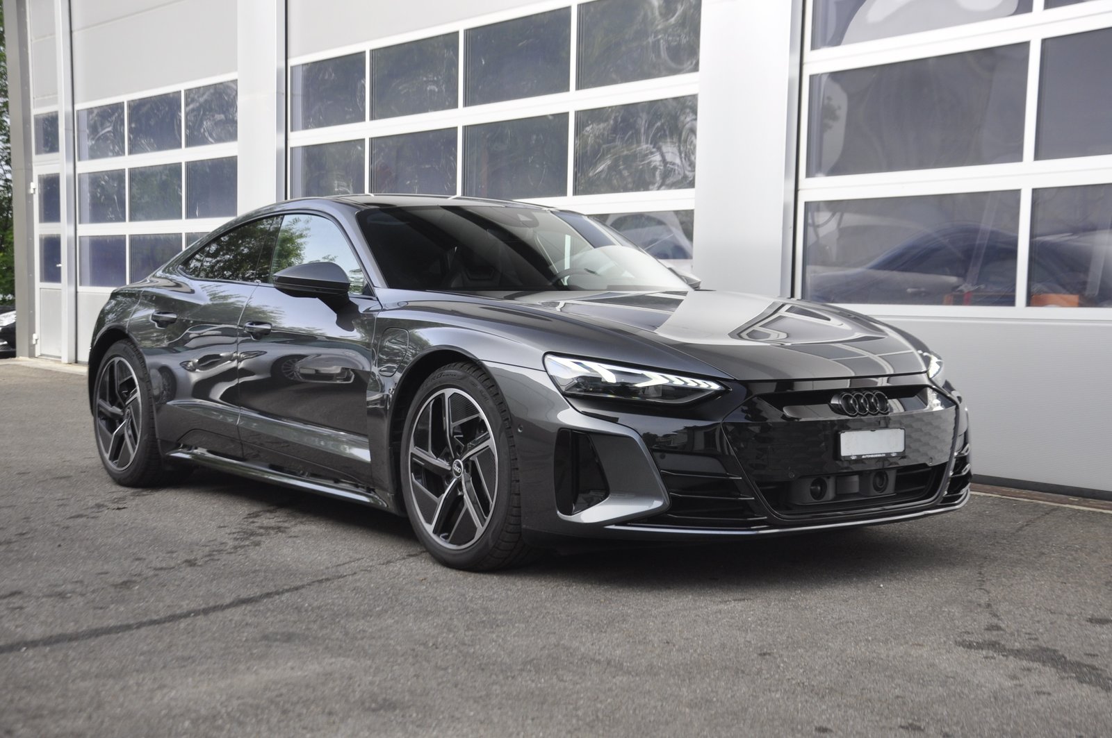 AUDI e-tron GT quattro