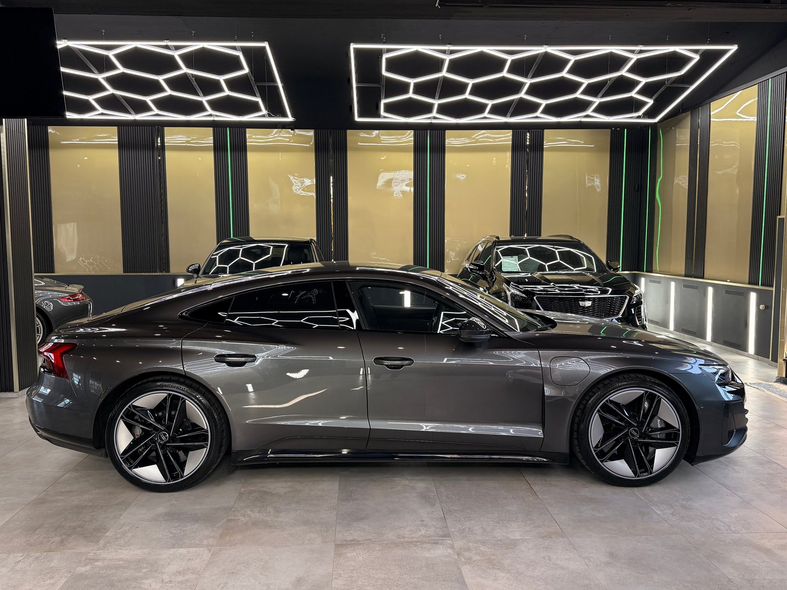AUDI RS e-tron GT quattro, Électrique, Occasion / Utilisé, Automatique - 4