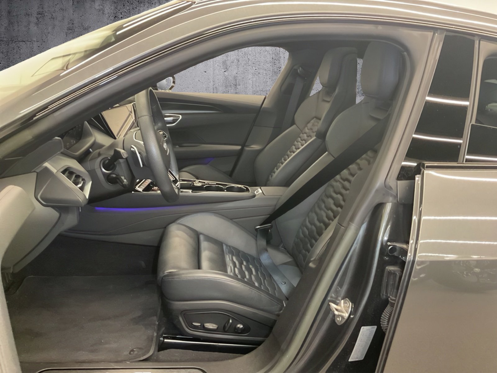 AUDI e-tron GT quattro, Elektro, Occasion / Gebraucht, Automatik - 4