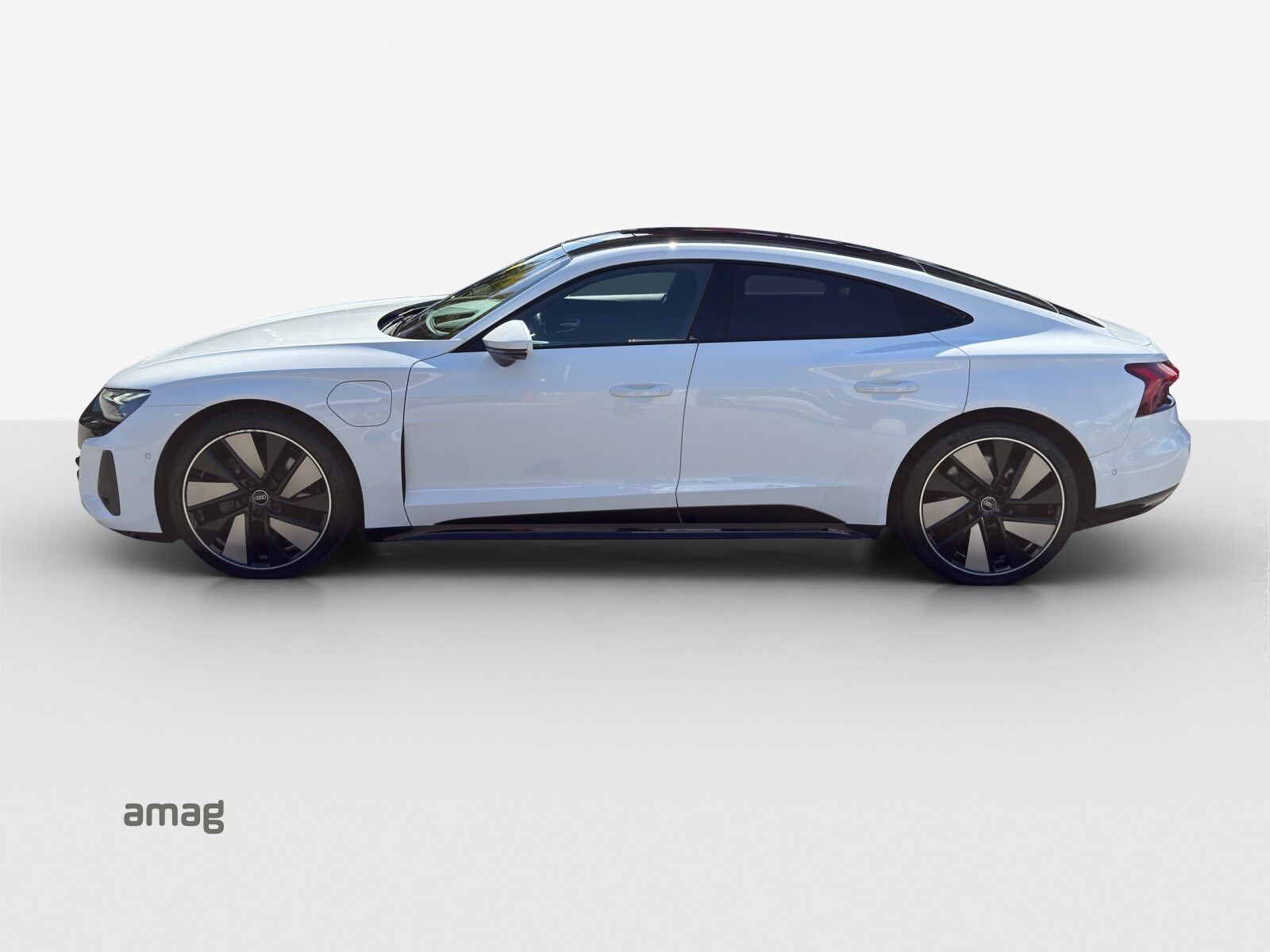 AUDI e-tron GT quattro, Electric, Second hand / Used, Automatic - 2