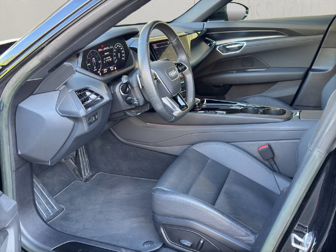 AUDI e-tron GT quattro, Electric, Second hand / Used, Automatic - 7