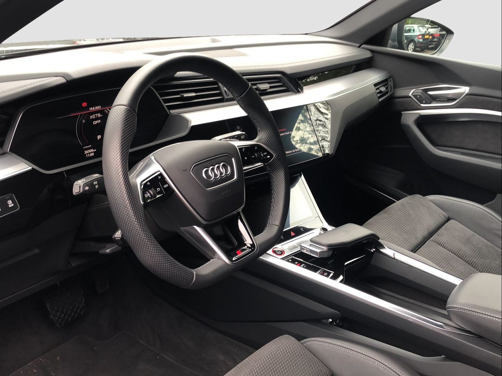 AUDI e-tron S quattro, Électrique, Occasion / Utilisé, Automatique - 5