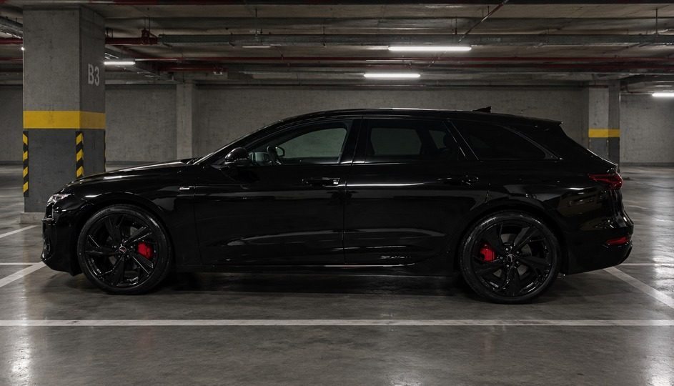 AUDI E-tron S-line