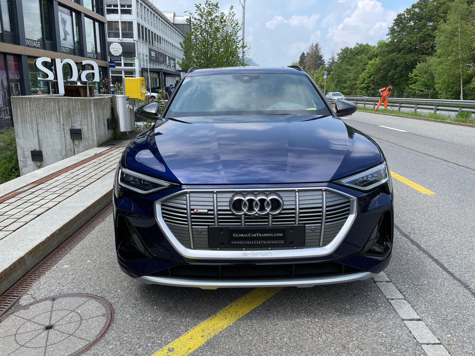 AUDI e-tron 55 S Line quattro, Elektro, Neuwagen, Automatik - 2