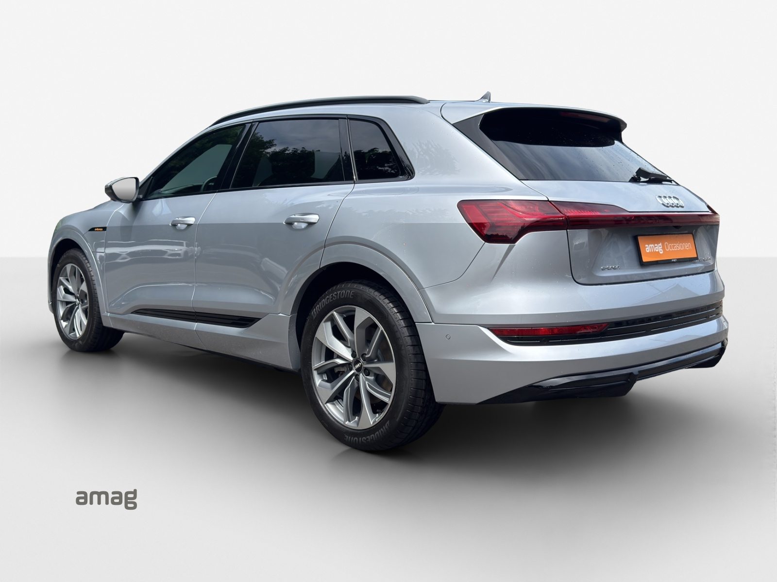 AUDI e-tron 55 S line, Elektro, Occasion / Gebraucht, Automatik - 3