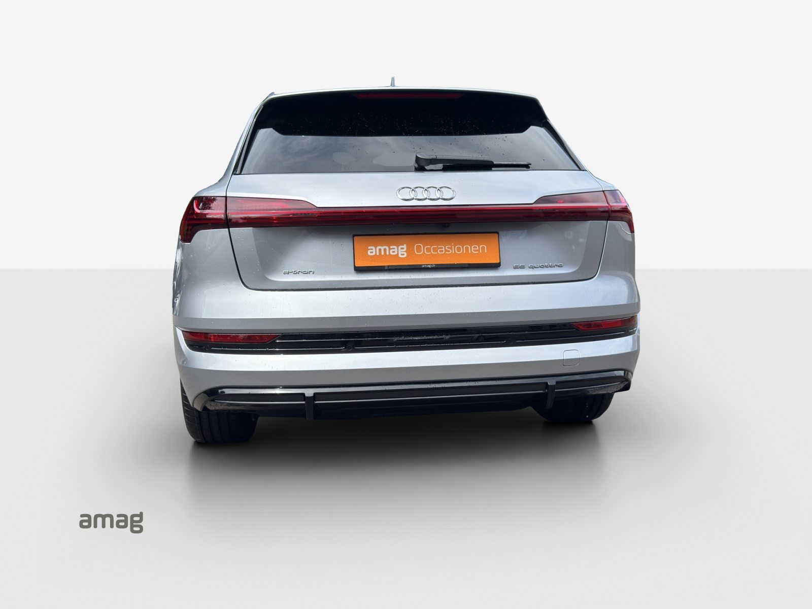 AUDI e-tron 55 S line, Elektro, Occasion / Gebraucht, Automatik - 4
