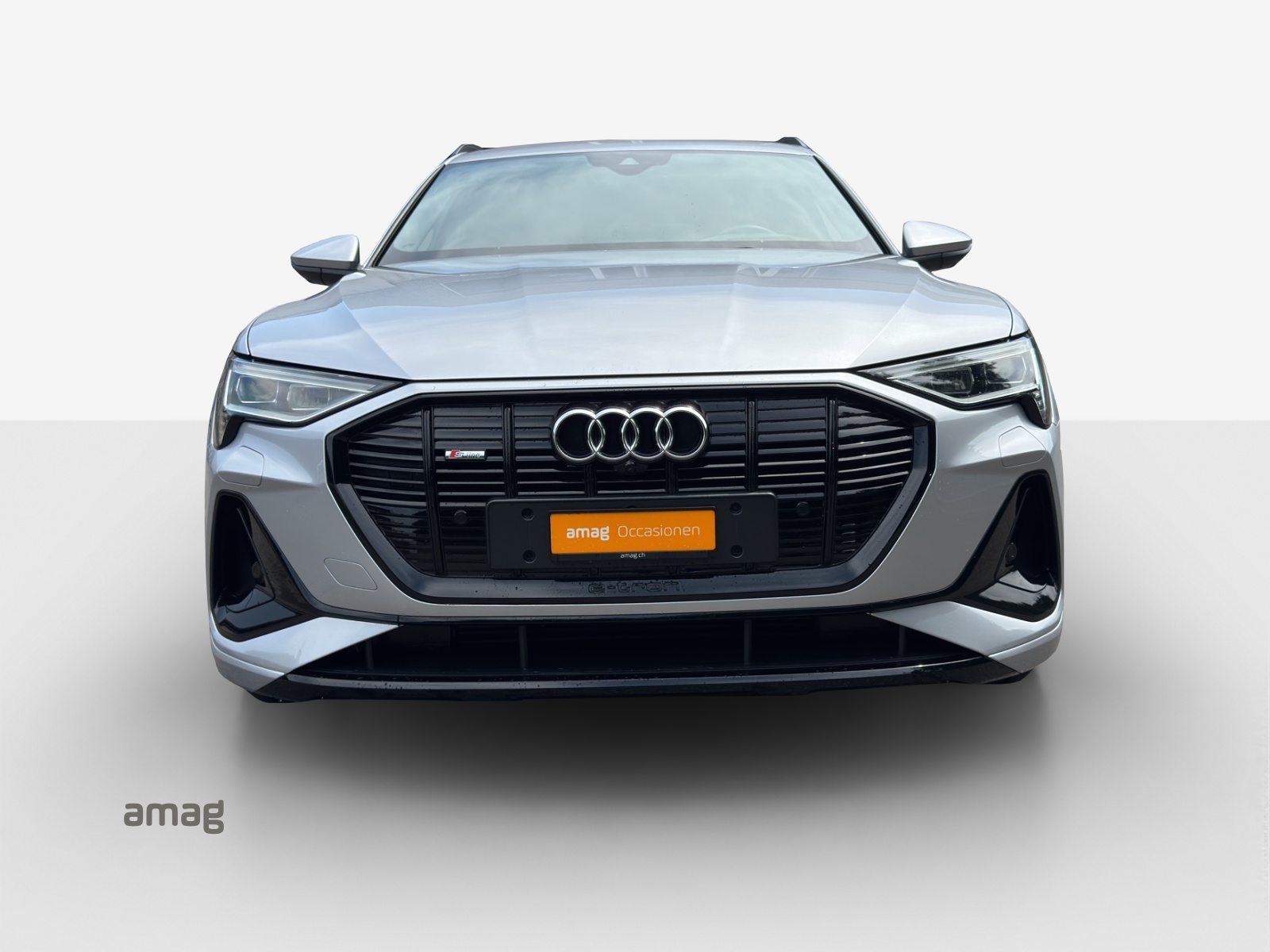 AUDI e-tron 55 S line, Elektro, Occasion / Gebraucht, Automatik - 7