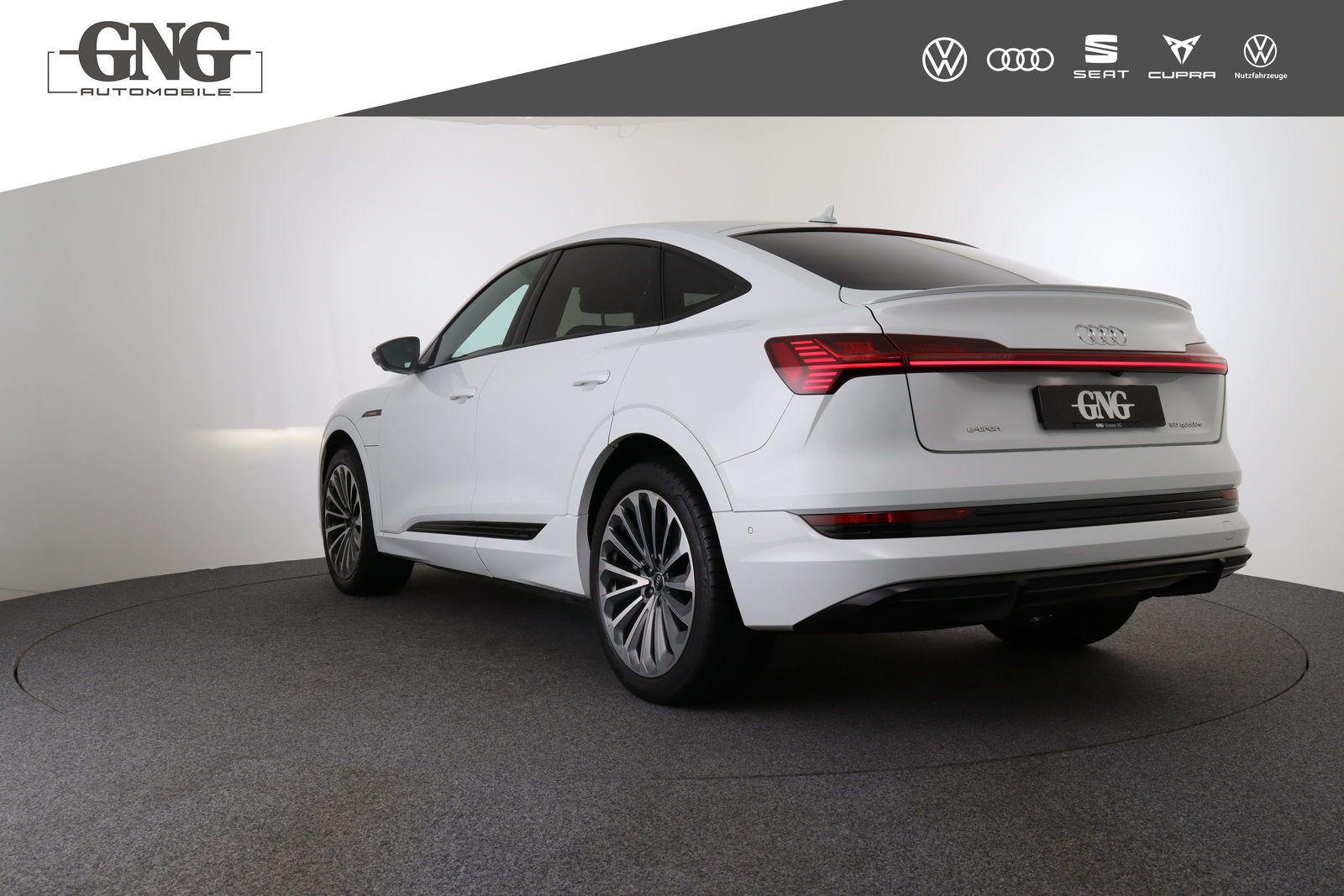 AUDI e-tron Sportback 50 S line Attraction, Electric, Second hand / Used, Automatic - 3