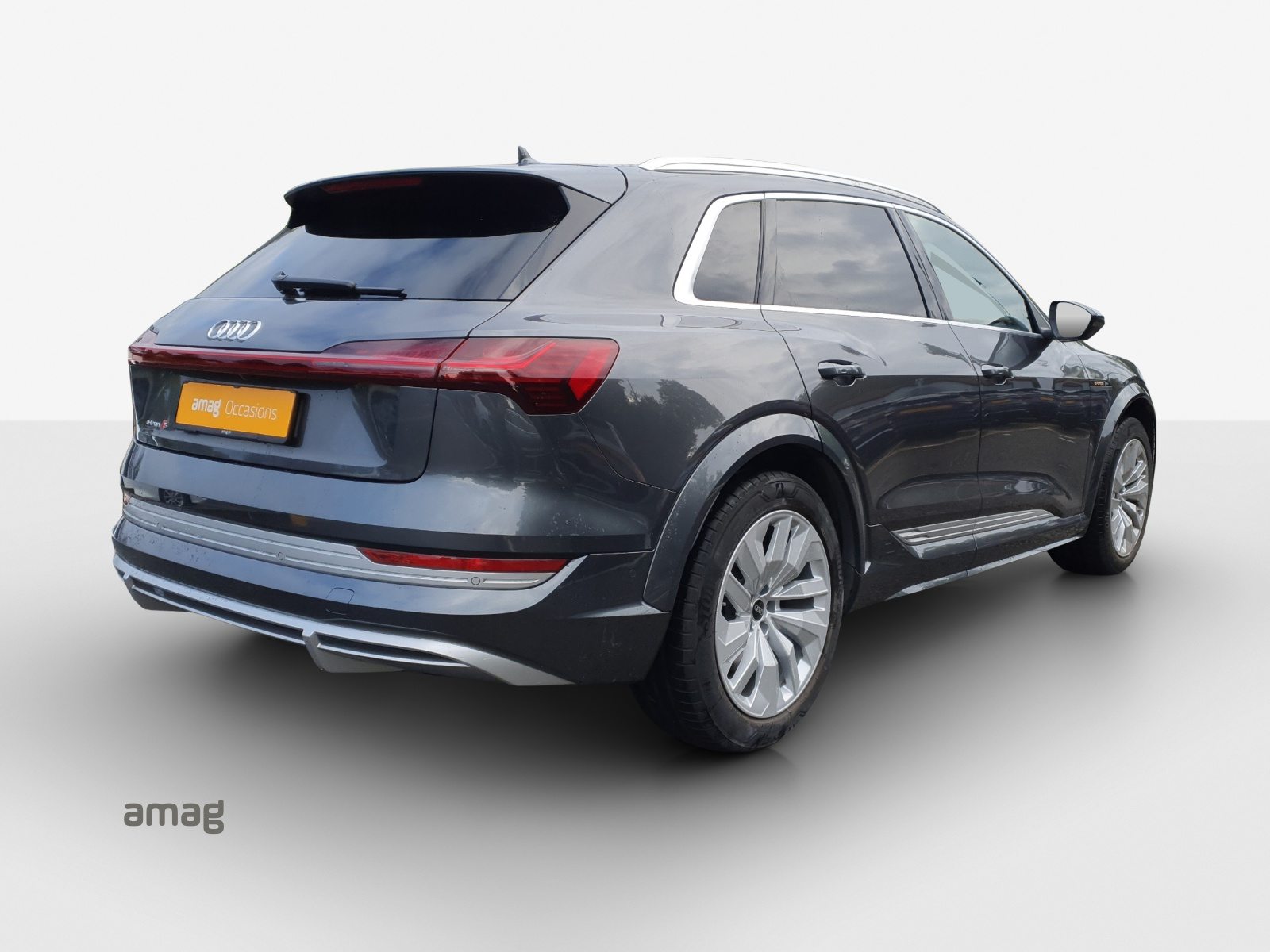 AUDI e-tron S quattro, Elektro, Occasion / Gebraucht, Automatik - 6