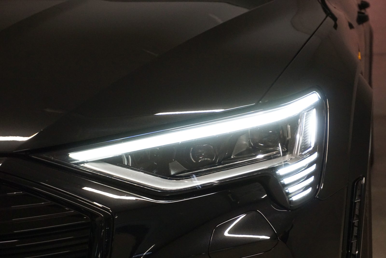 AUDI e-tron S quattro, Electric, Second hand / Used, Automatic - 7