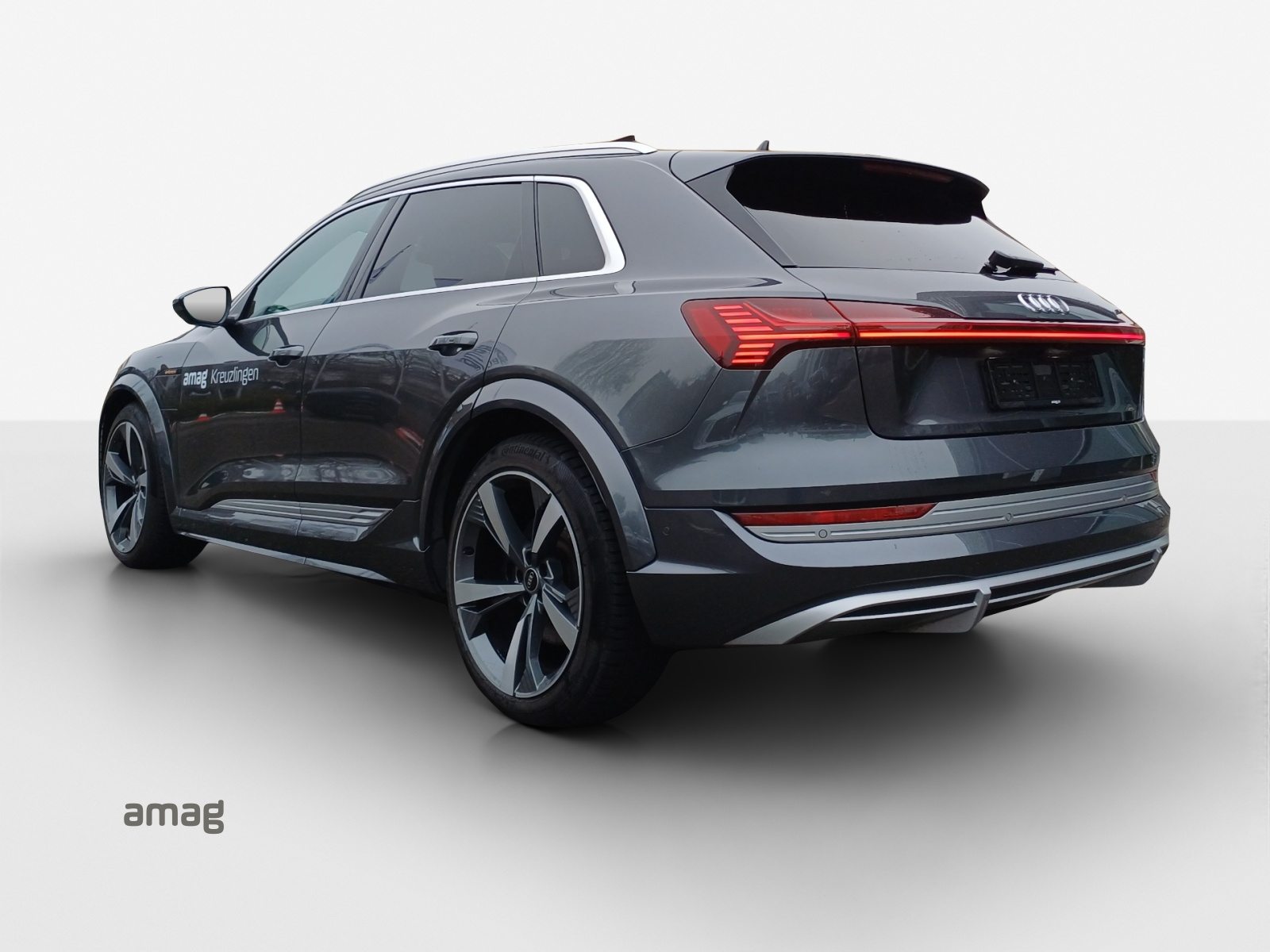 AUDI e-tron S quattro, Electric, Second hand / Used, Automatic - 3