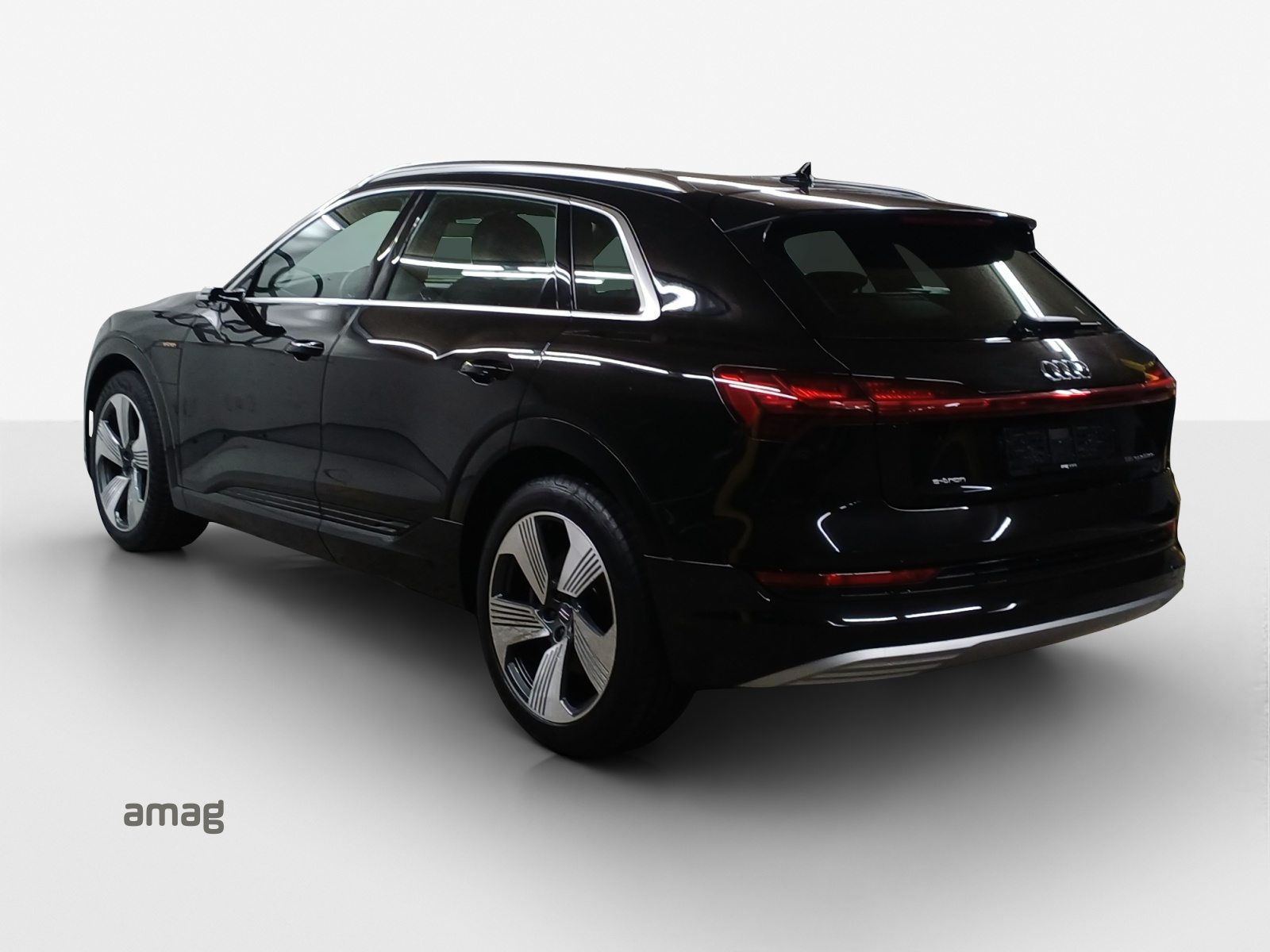 AUDI e-tron advanced, Electric, Second hand / Used, Automatic - 3