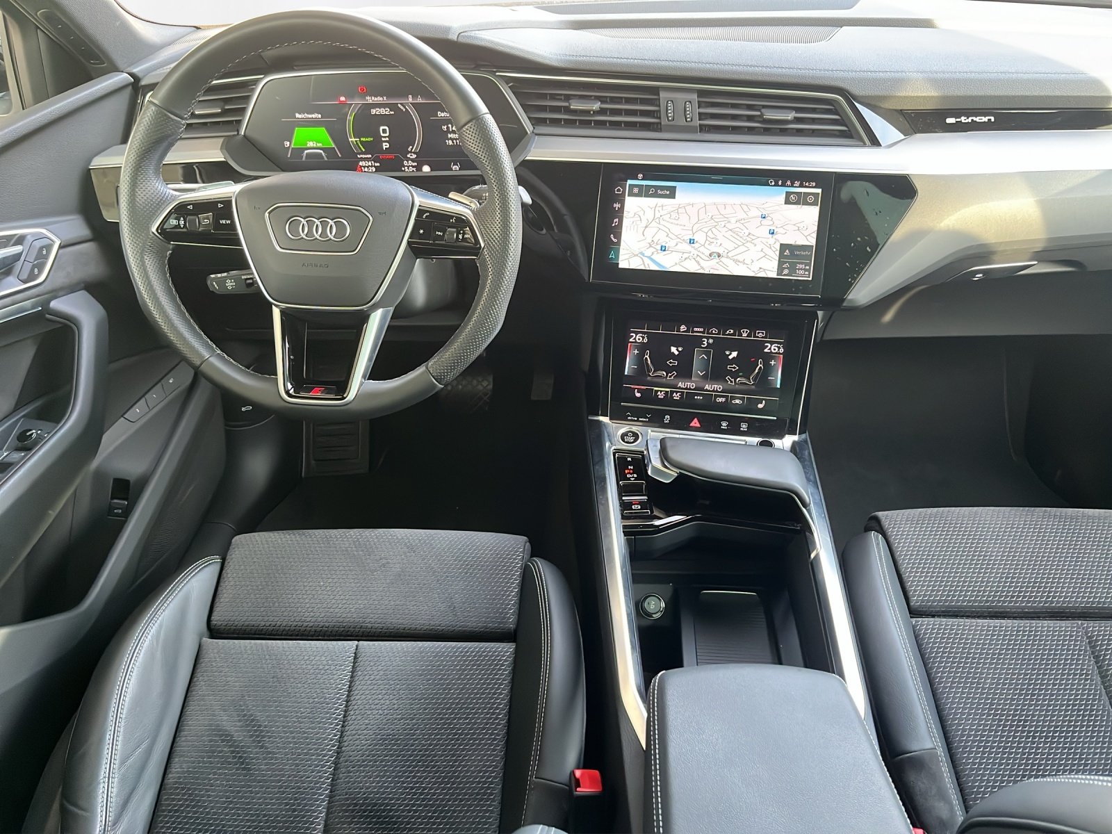 AUDI e-tron 55 Sportback S Line quattro, Elektro, Occasion / Gebraucht, Automatik - 7
