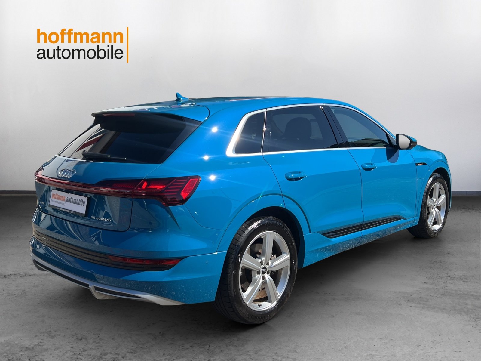 AUDI e-tron 55 S Line quattro, Electric, Second hand / Used, Automatic - 4