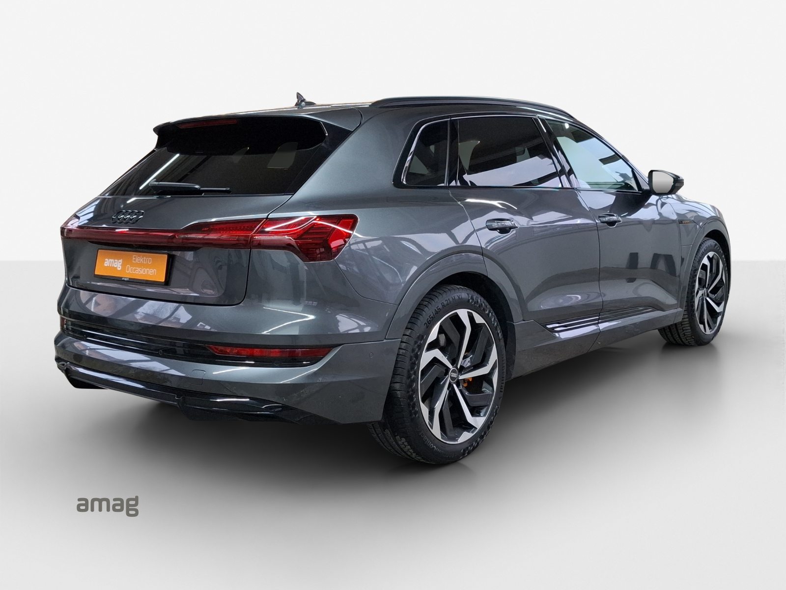 AUDI e-tron 55 S line Black Edition, Elektro, Occasion / Gebraucht, Automatik - 6