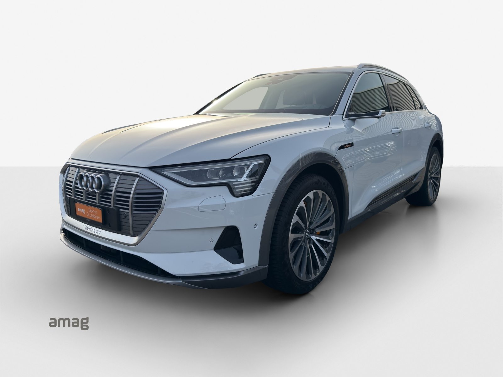 AUDI e-tron advanced