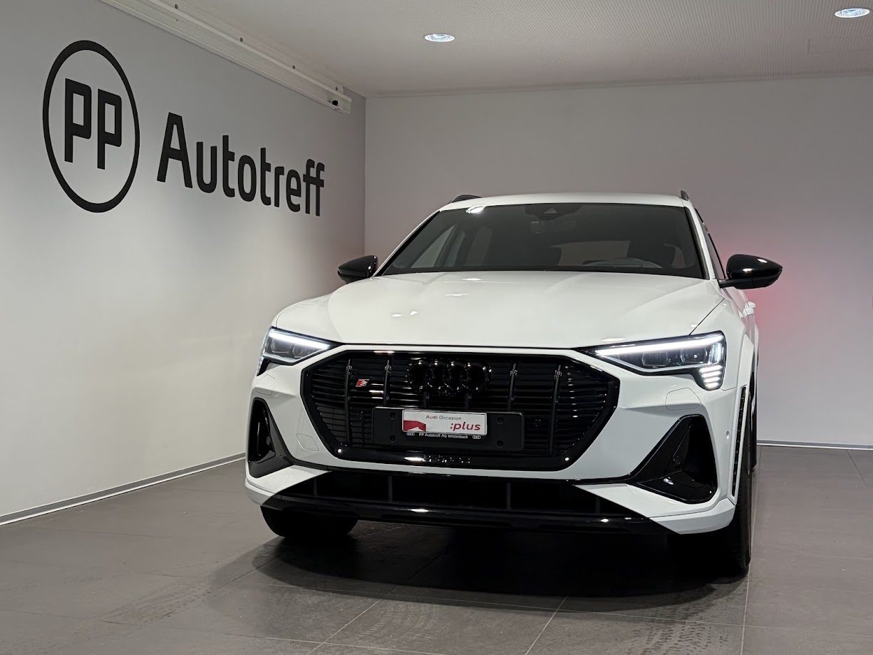 AUDI e-tron S quattro