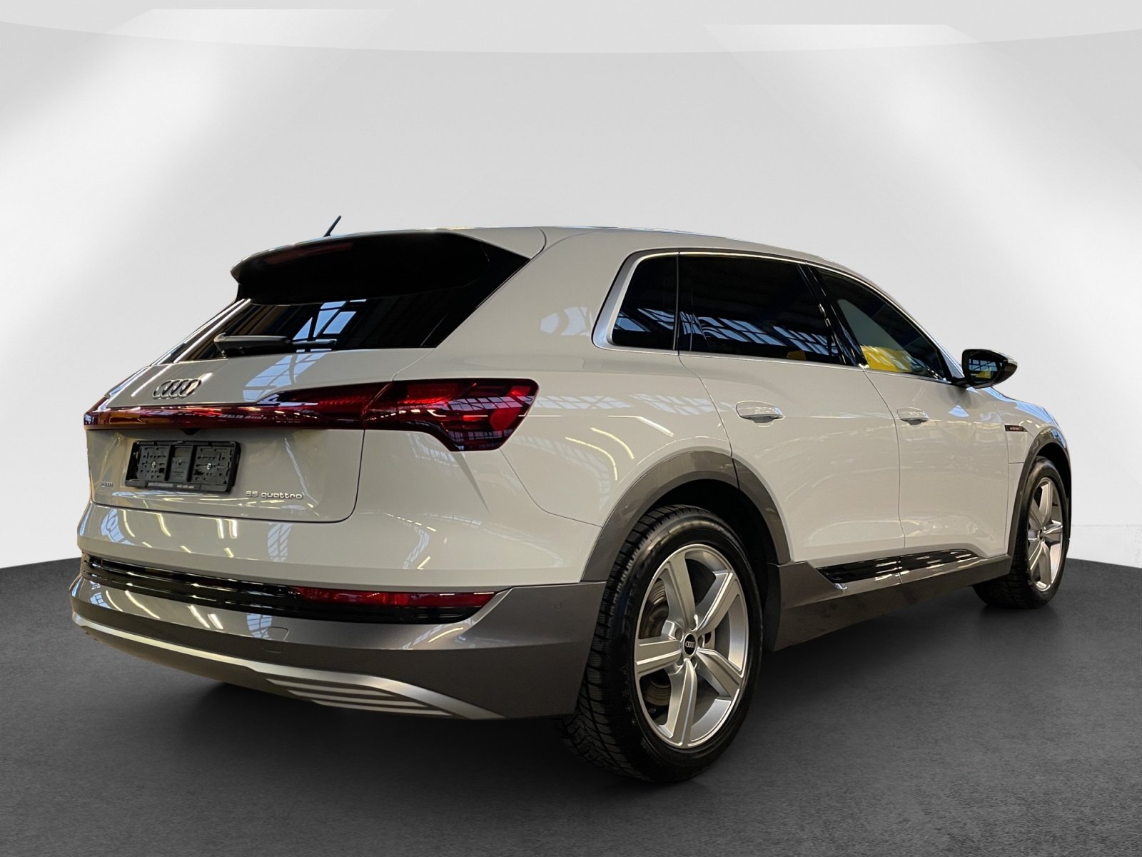 AUDI e-tron 55 Advanced quattro, Elektro, Occasion / Gebraucht, Automatik - 6