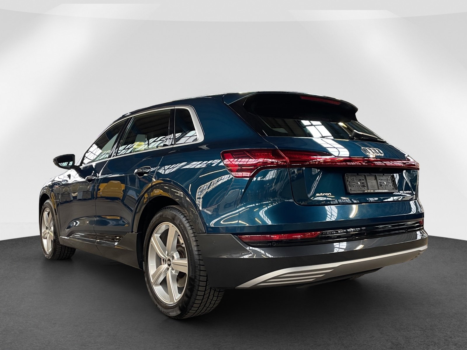 AUDI e-tron 55 Advanced quattro, Electric, Second hand / Used, Automatic - 4