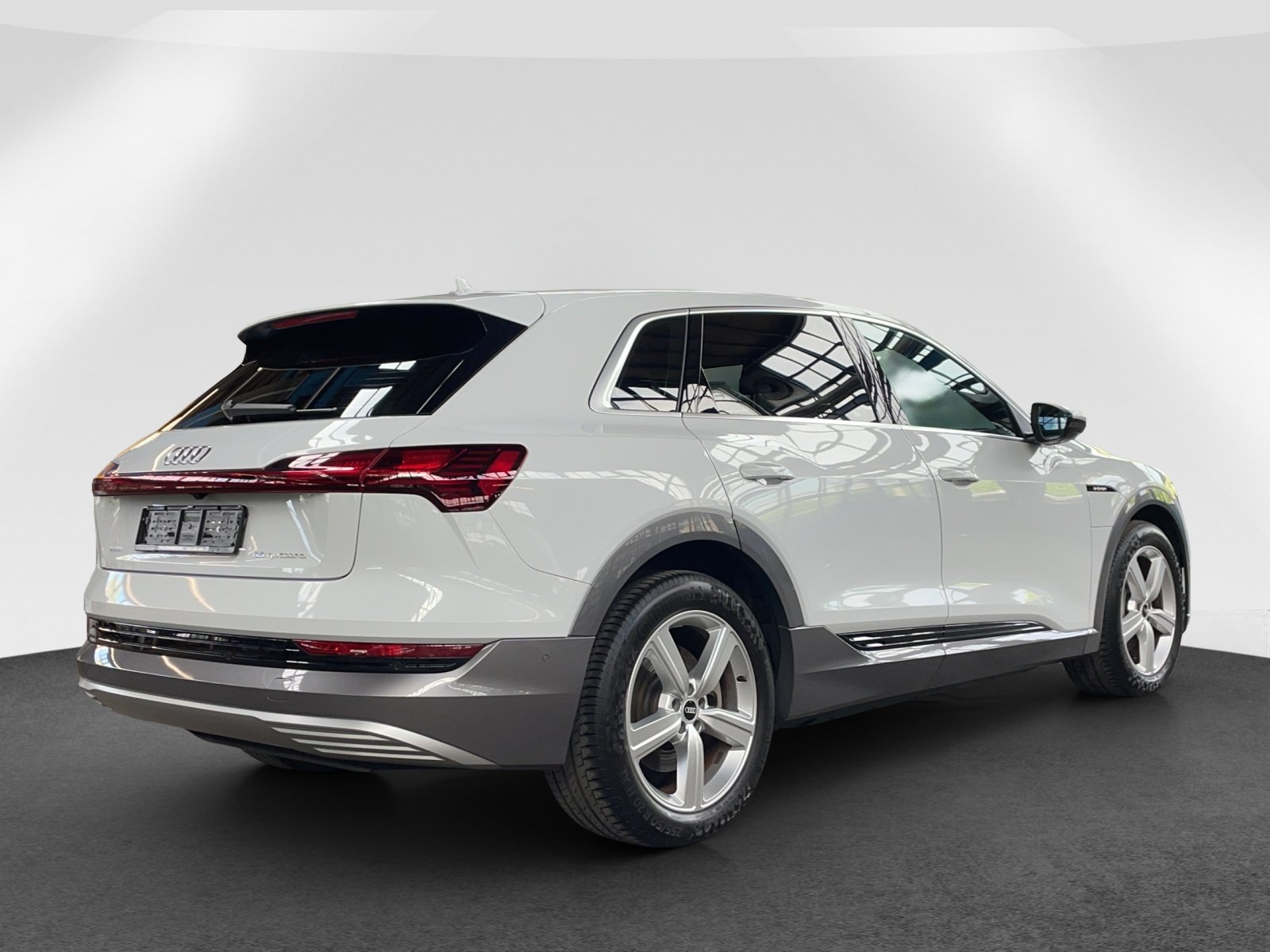 AUDI e-tron 55 Advanced quattro, Elektro, Occasion / Gebraucht, Automatik - 6