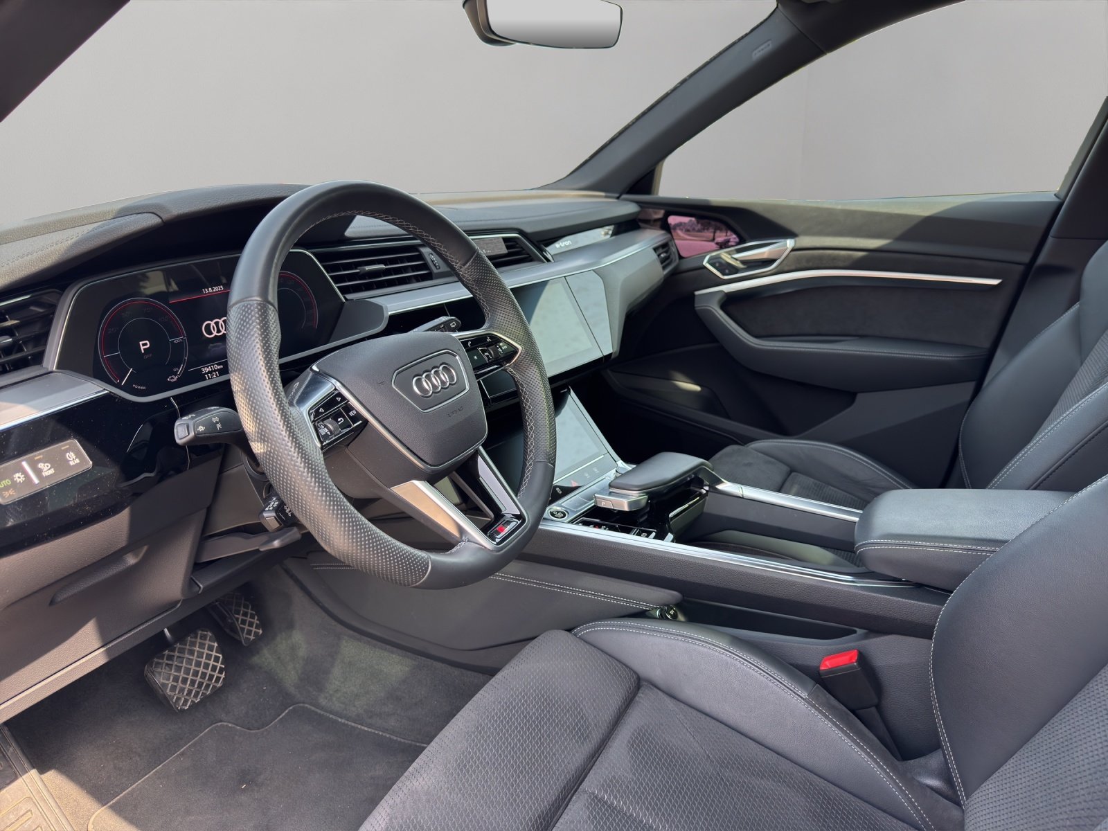 AUDI e-tron 55 S Line quattro, Elektro, Occasion / Gebraucht, Automatik - 4