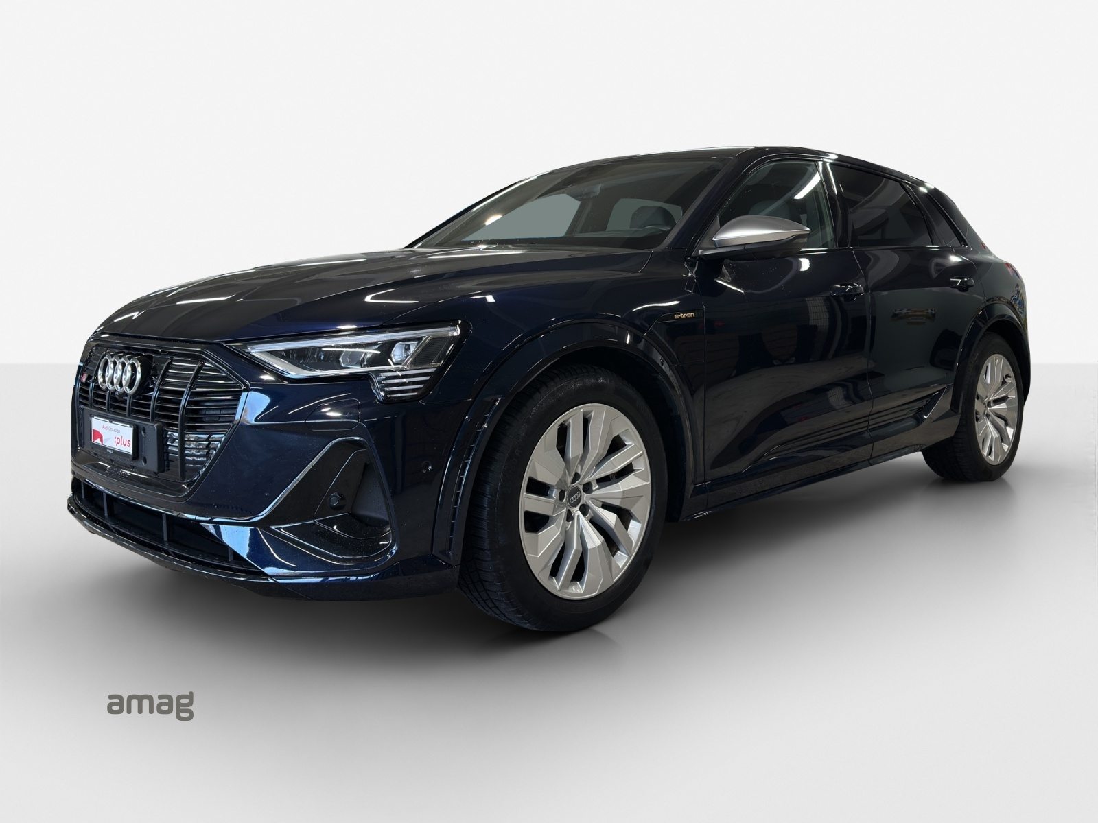 AUDI e-tron S quattro