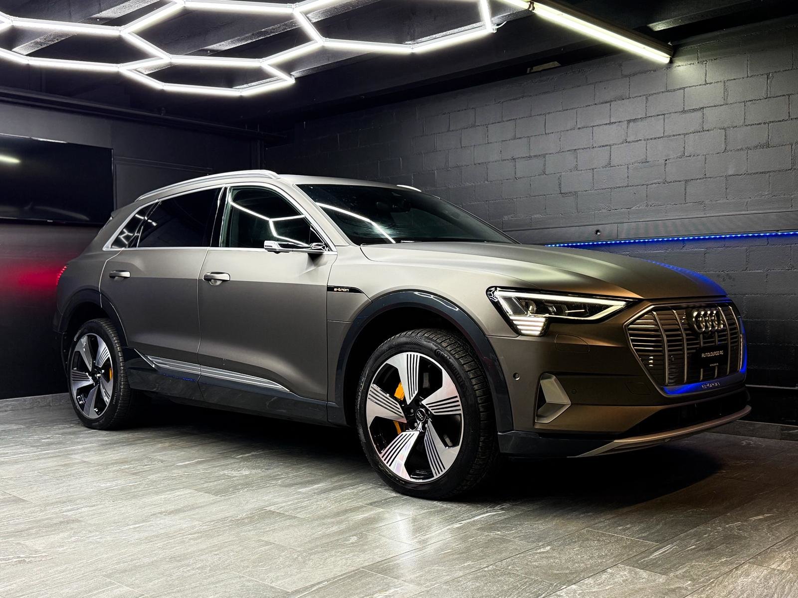 AUDI e-tron 55 95 AH EDITION ONE Advanced quattro, Elektro, Occasion / Gebraucht, Automatik - 2