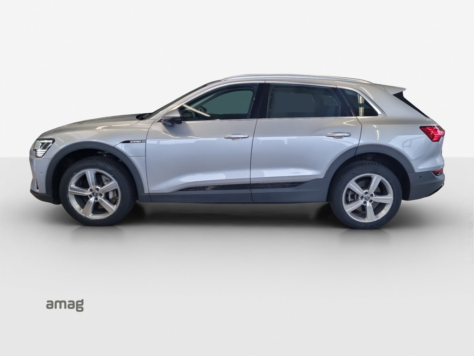 AUDI e-tron 55, Elektro, Occasion / Gebraucht, Automatik - 2