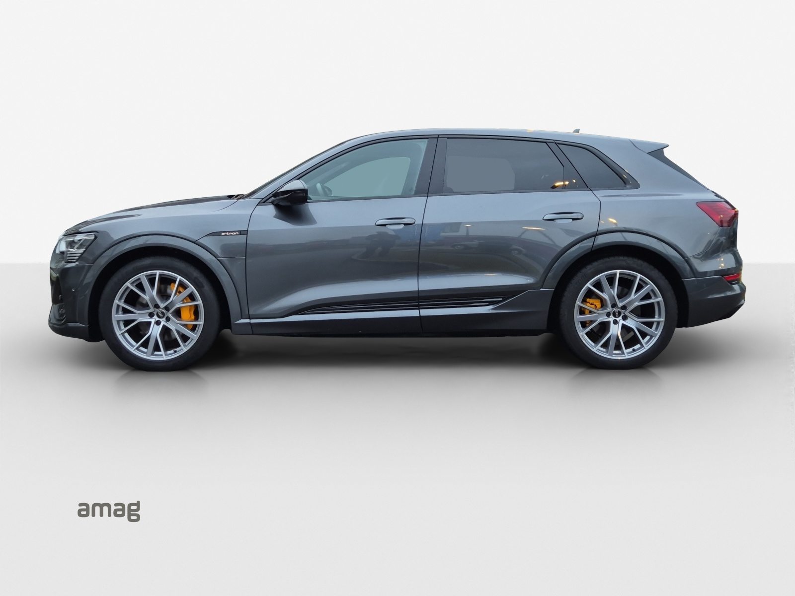 AUDI e-tron 55 S line Black Edition, Électrique, Occasion / Utilisé, Automatique - 2