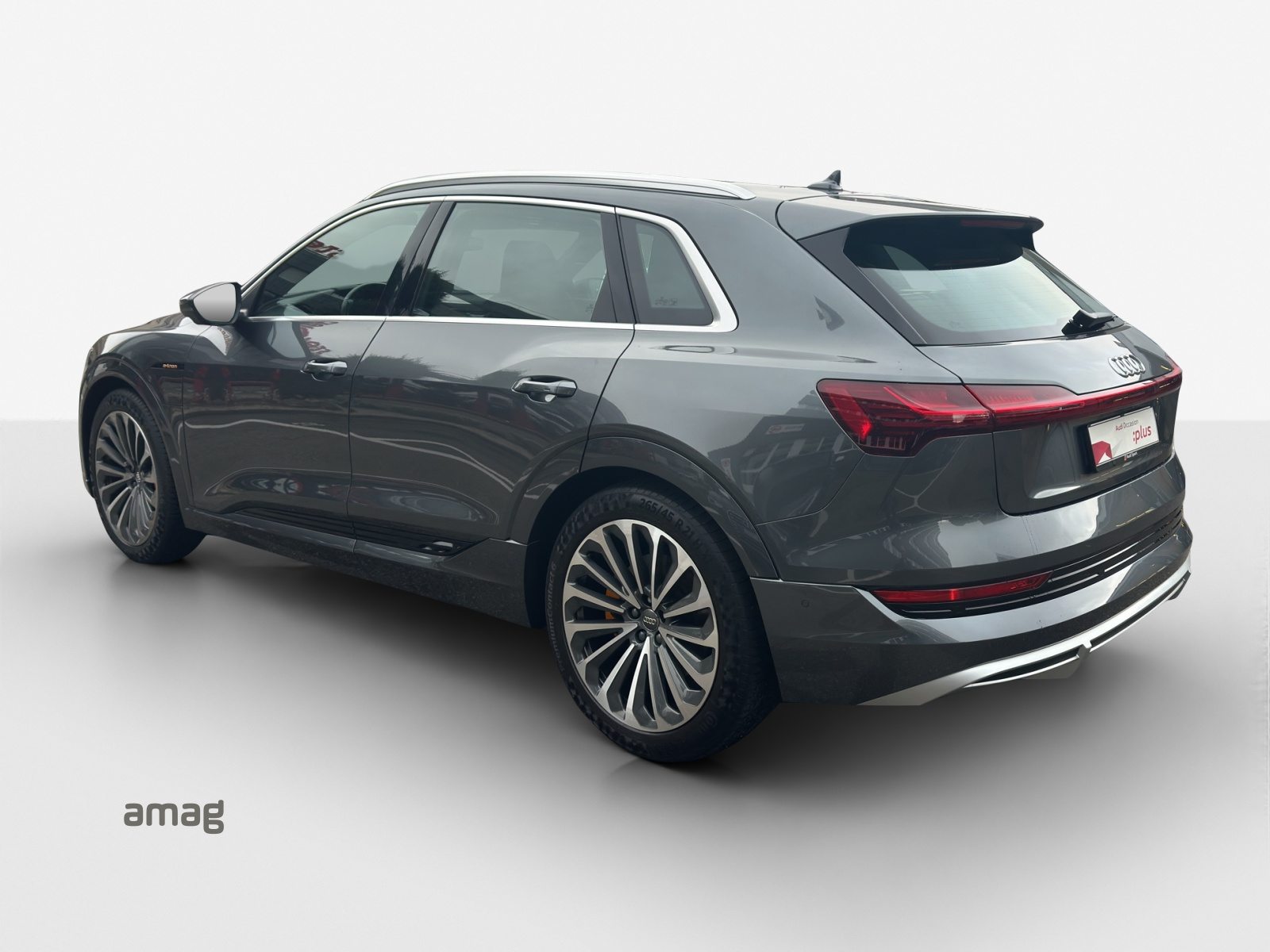 AUDI e-tron 55 S line, Electric, Second hand / Used, Automatic - 3