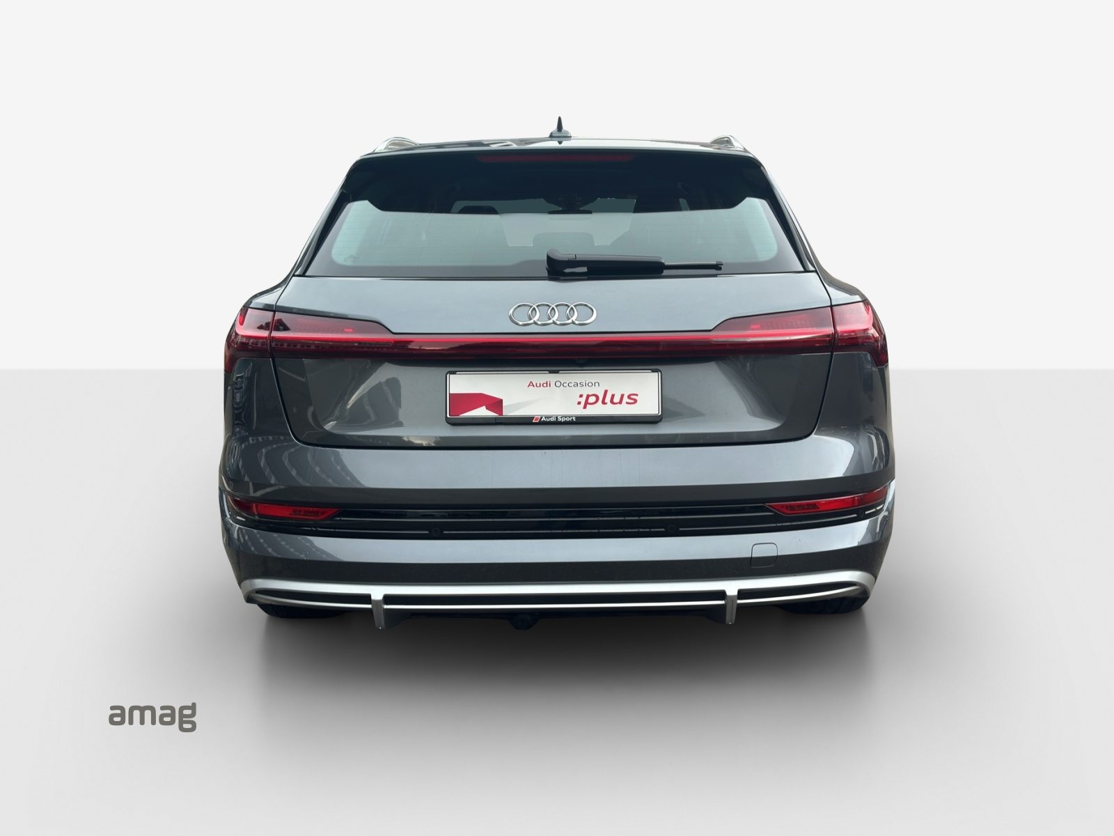 AUDI e-tron 55 S line, Electric, Second hand / Used, Automatic - 5