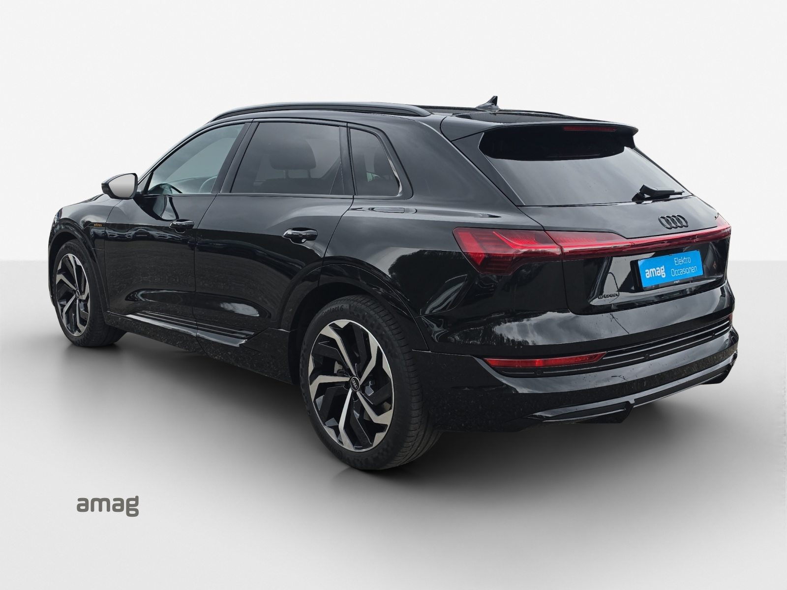 AUDI e-tron 55 S line Black Edition, Elektro, Occasion / Gebraucht, Automatik - 3