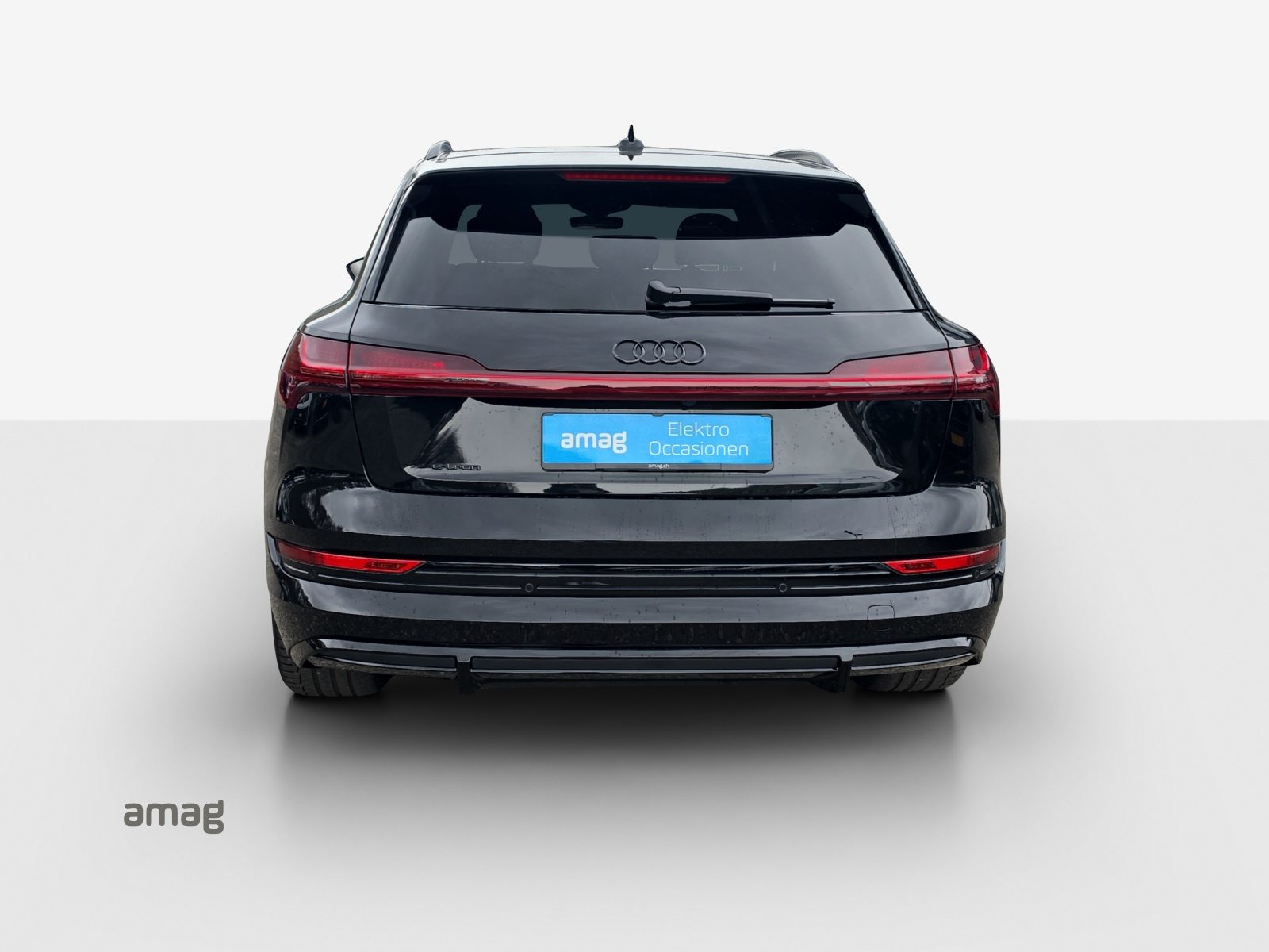 AUDI e-tron 55 S line Black Edition, Elektro, Occasion / Gebraucht, Automatik - 5