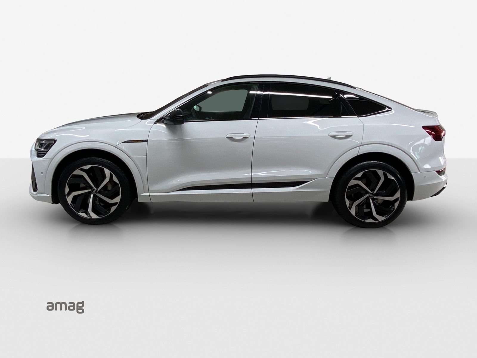 AUDI e-tron Sportback 55 S line Black Edition, Elektro, Occasion / Gebraucht, Automatik - 2