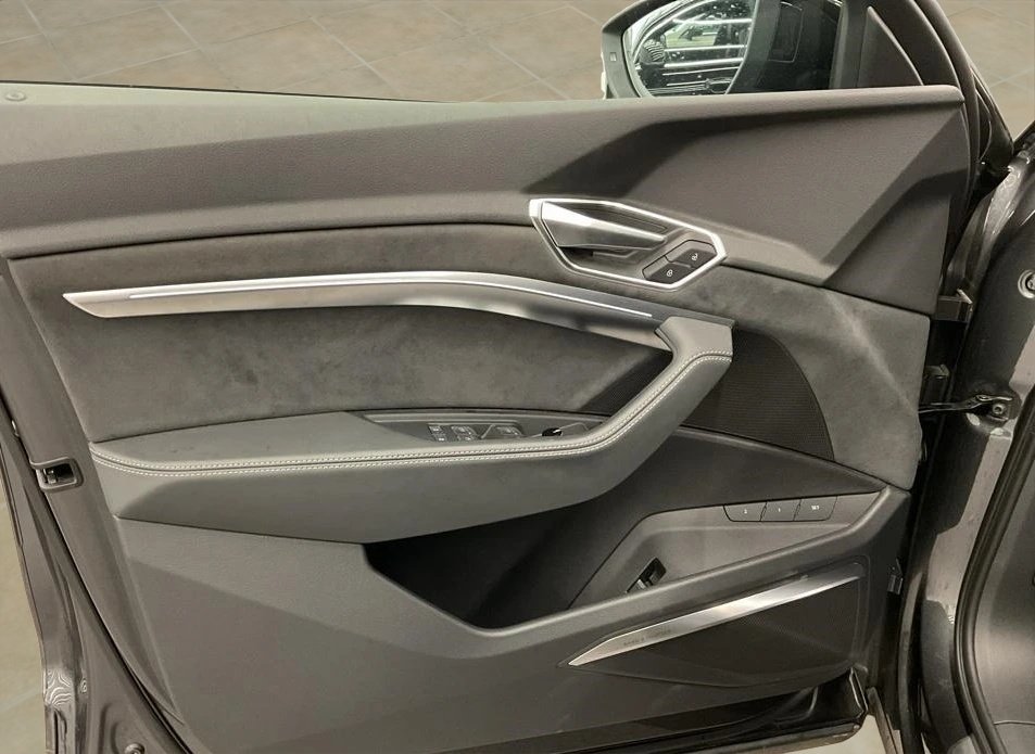 AUDI e-tron S Sportback quattro, Électrique, Occasion / Utilisé, Automatique - 4