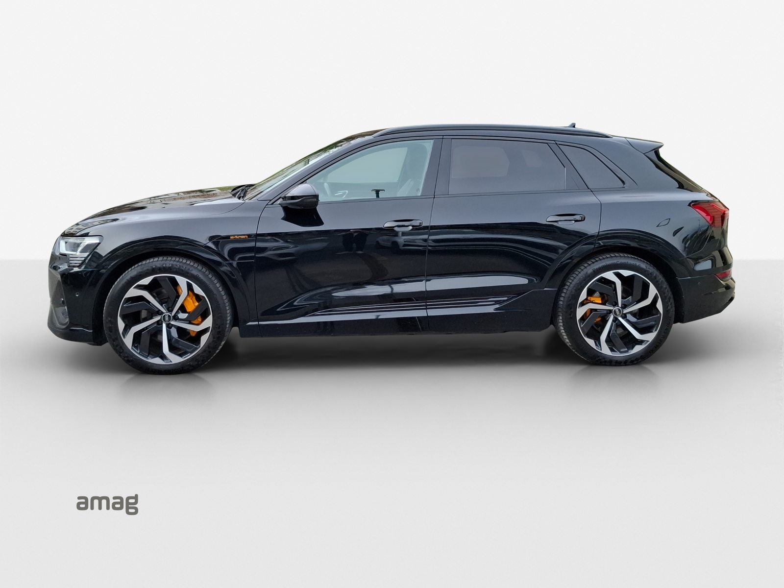 AUDI e-tron 55 S line Black Edition, Electric, Second hand / Used, Automatic - 2