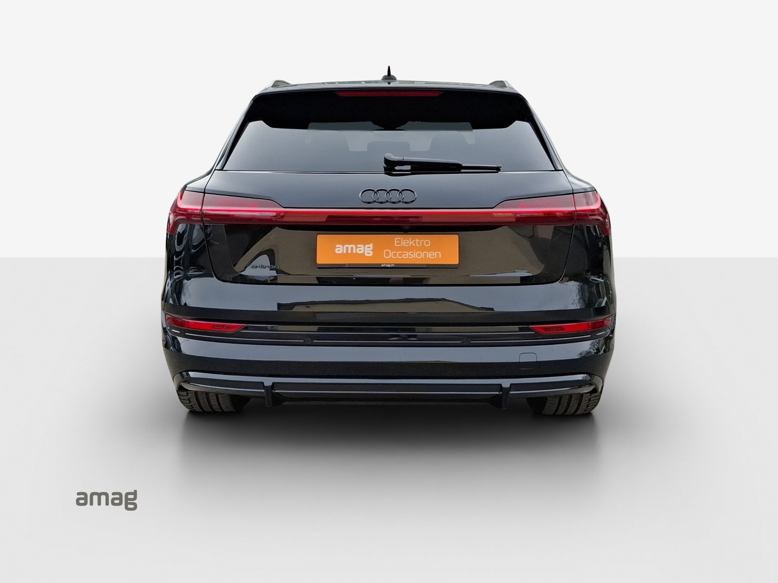 AUDI e-tron 55 S line Black Edition, Electric, Second hand / Used, Automatic - 5