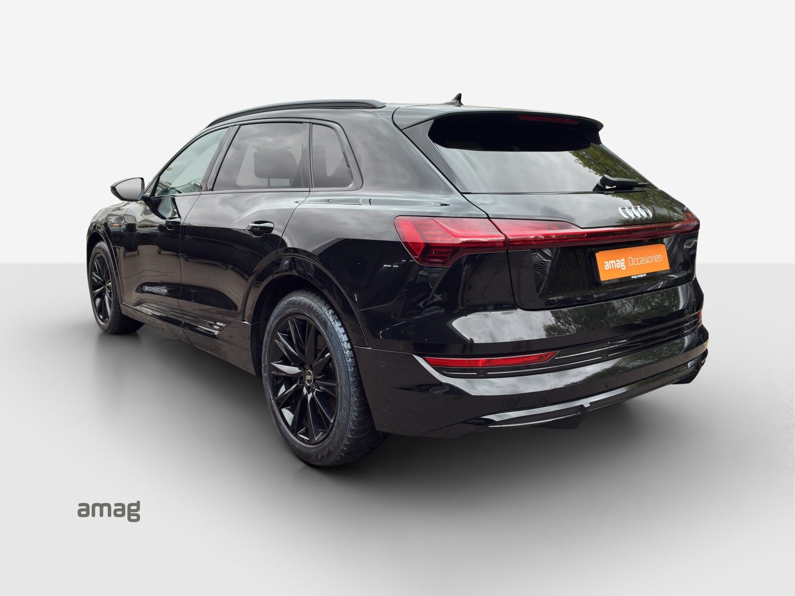 AUDI e-tron 55 S line, Electric, Second hand / Used, Automatic - 3