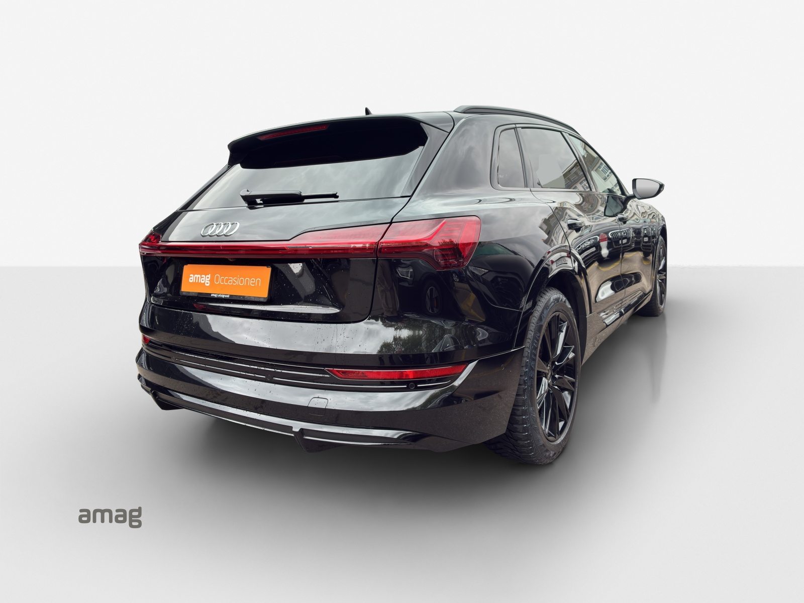 AUDI e-tron 55 S line, Electric, Second hand / Used, Automatic - 5