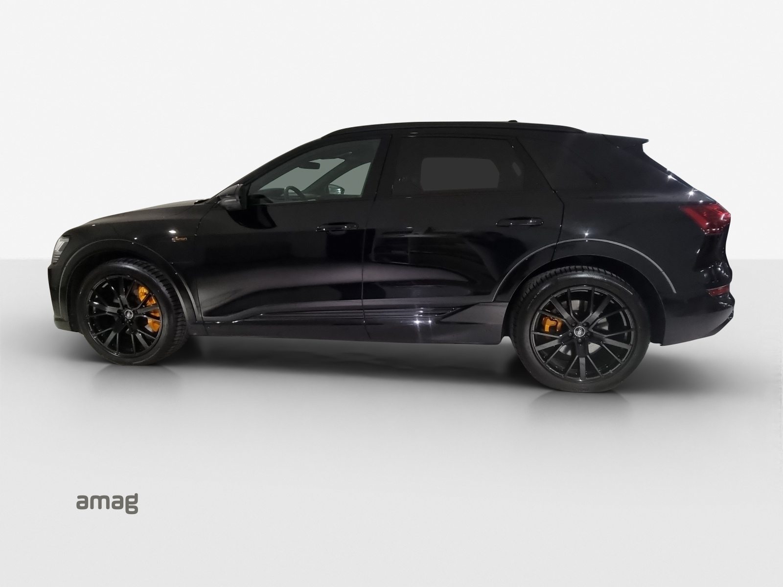 AUDI e-tron 55 S line Black Edition, Electric, Second hand / Used, Automatic - 2