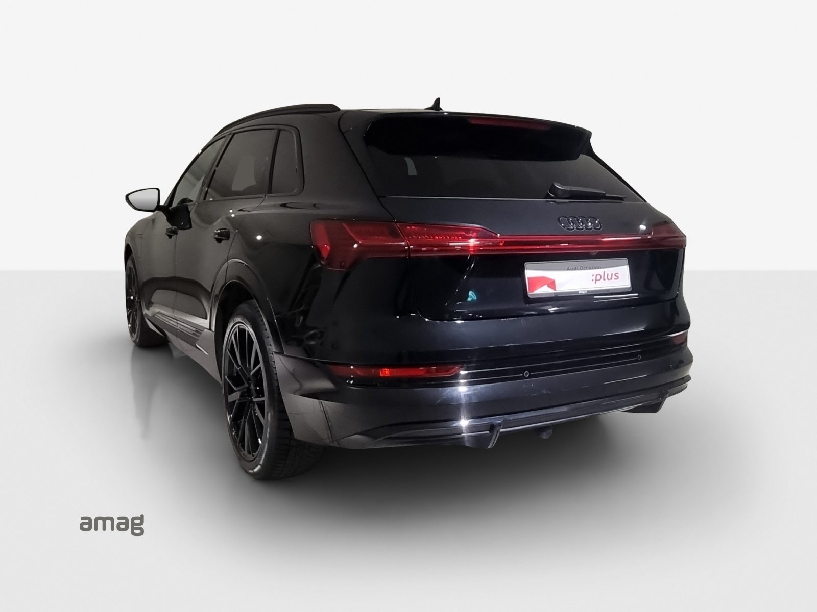 AUDI e-tron 55 S line Black Edition, Electric, Second hand / Used, Automatic - 3