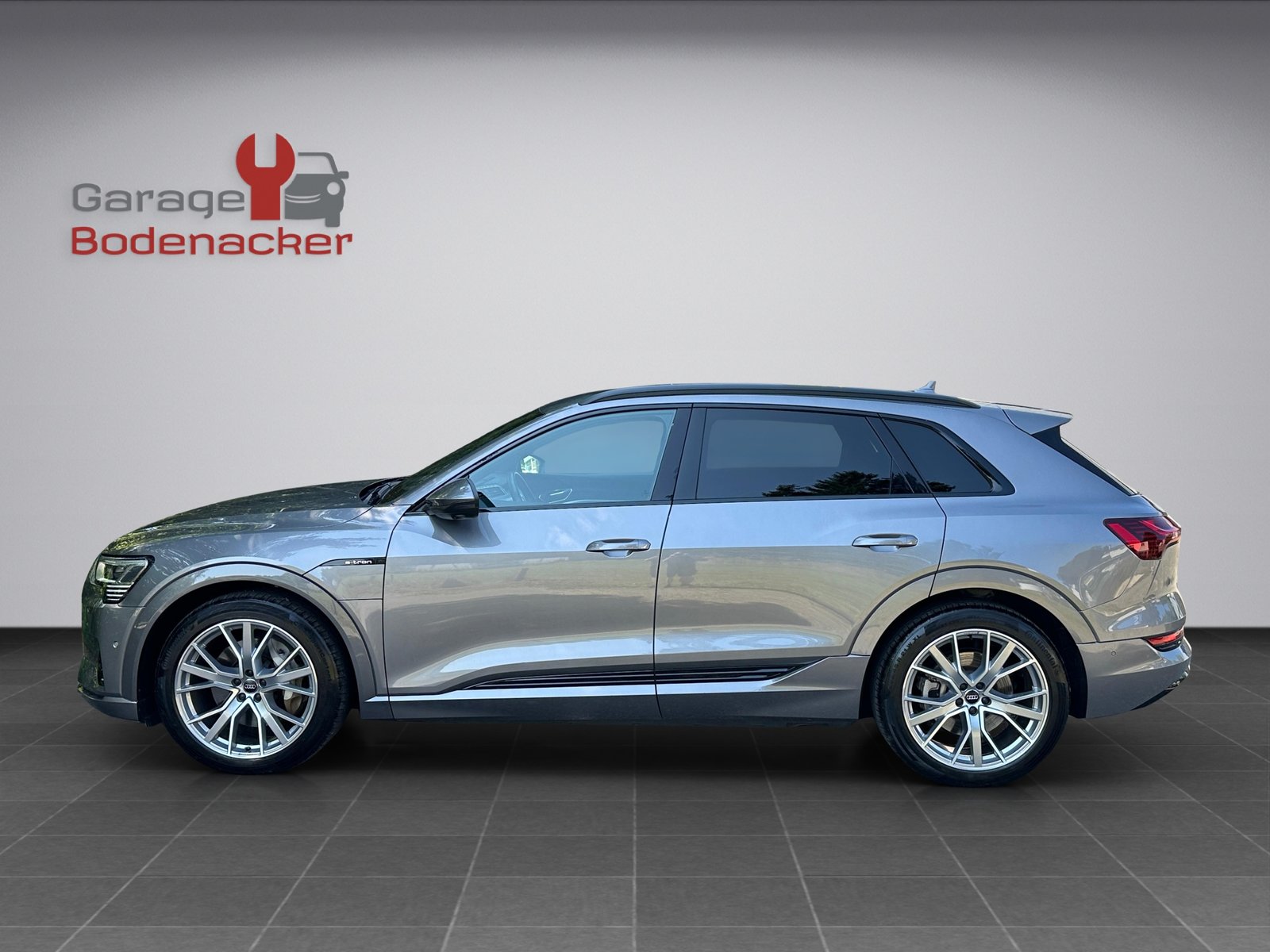 AUDI e-tron 50 S Line Advanced quattro, Electric, Second hand / Used, Automatic - 2